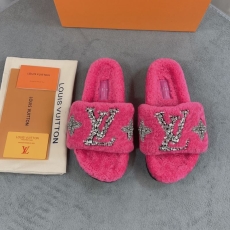 Louis Vuitton Slippers